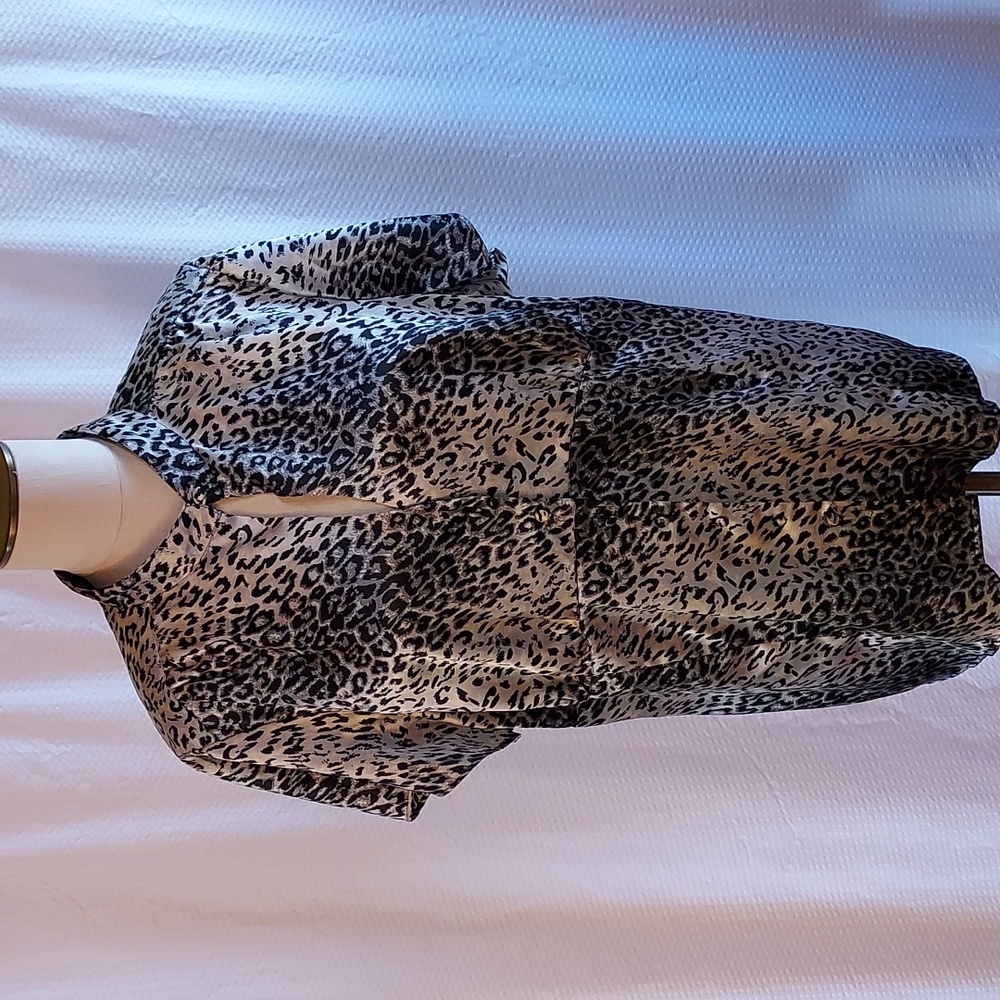 Lane Bryant Women's Button Top Short Sleeves Animal Print Fitted Dressy …